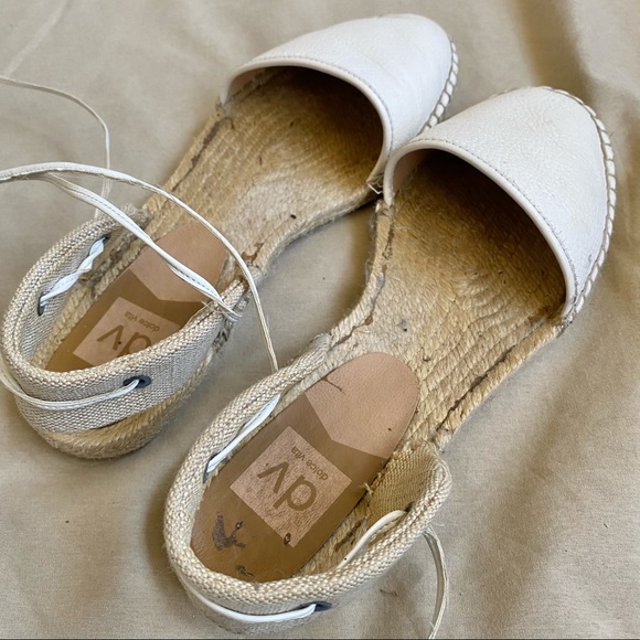 🚫SOLD🚫 White Espadrille Flats 🐚 - Picture 5 of 5